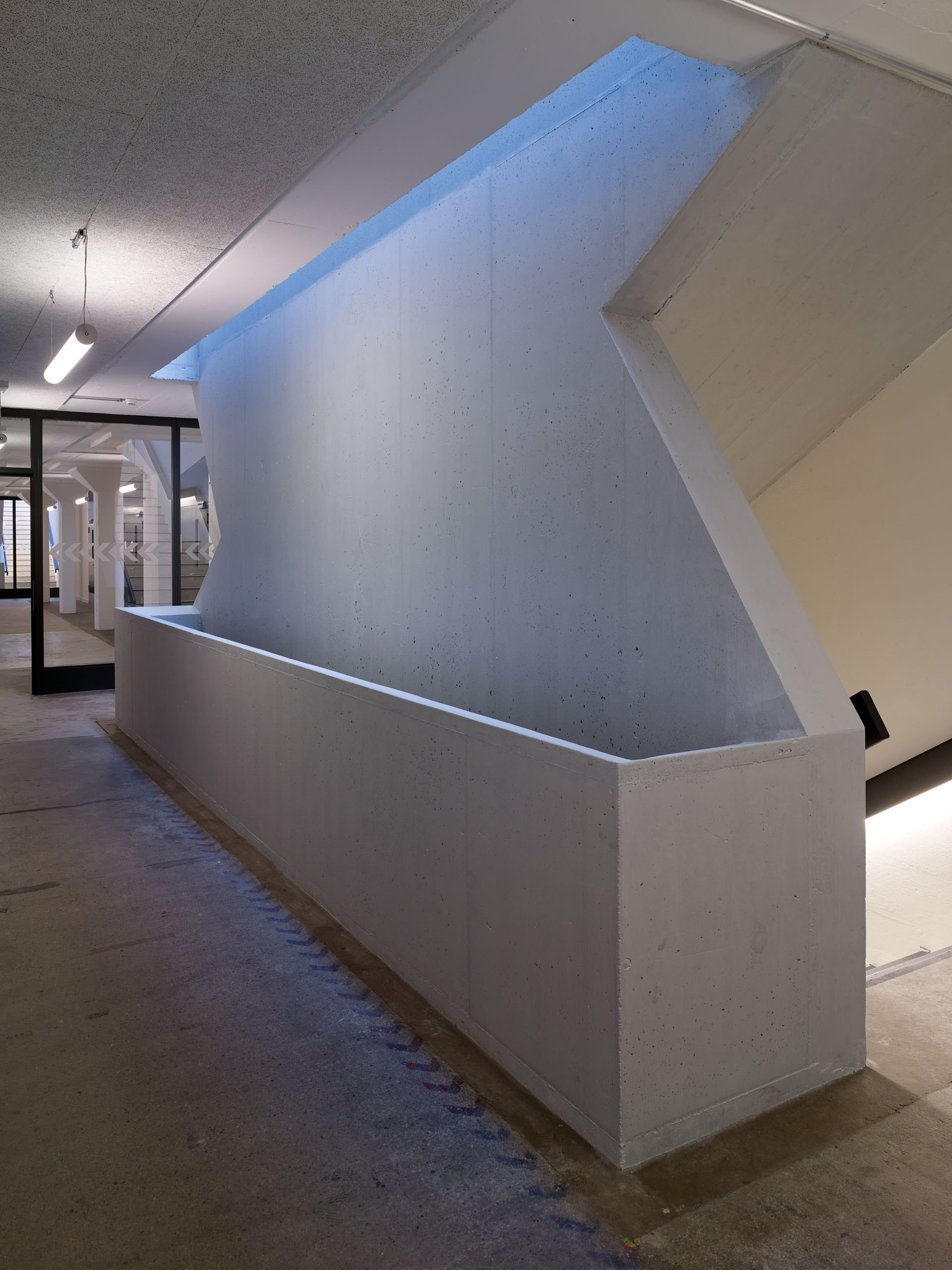 E13483 Alpa 043050 2560